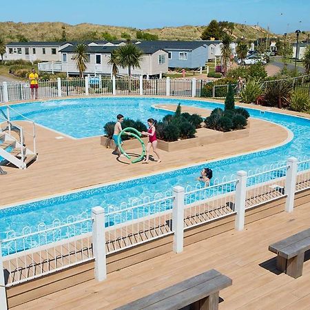 Presthaven Holiday Resort - Direct Access To Beach Prestatyn Exterior photo